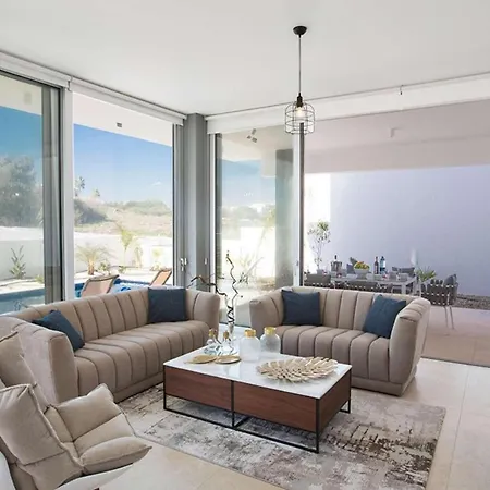 Olive 19 * Protaras