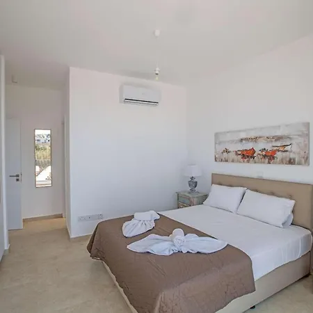 Olive 19 Protaras